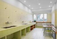 Kuchyňa alebo kuchynka v ubytovaní Gdański Dom Turystyczny Hostel