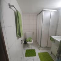 Koupelna v ubytování Buongustaio1 Zimmer mit ensuite T&B