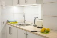A kitchen or kitchenette at Harrison(e)