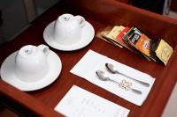 Royal Deluxe Twin Suite with 2 Breakfasts, 2 afternoon tea and Lounge Benefits