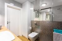 Łazienka w obiekcie Apartament Gardenia Sea&Sun DZIWNÓW PRZY PLAŻY