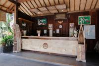 Hotel Mahkota Plengkung by ecommercelokaのロビーまたはフロント