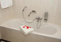 Koupelna v ubytování Van der Valk Hotel Groningen-Westerbroek