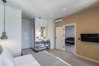 TV a/nebo společenská místnost v ubytování Primorski Hotel