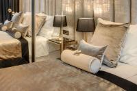 Posteľ alebo postele v izbe v ubytovaní Posh Residence Luxury Suites