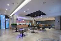 La Casa hotel Gwangmyeongにあるレストランまたは飲食店