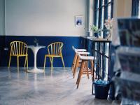 Posezení v ubytování Yam Yen Hostel
