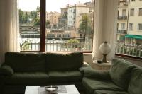 A seating area at Riviera 34