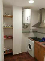 A kitchen or kitchenette at Casa Rural y Albergue Tormon