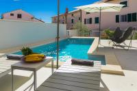 Bazén v ubytovaní Casa Mia Apartments alebo v jeho blízkosti