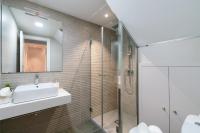 A bathroom at UNIQUE HOMES LAS SETAS LA CAMPANA