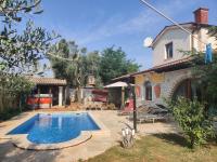 Bazén v ubytovaní Luxury Holiday Home with Private Pool alebo v jeho blízkosti