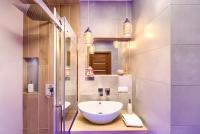 Kúpeľňa v ubytovaní Good Day Apartments- private parking new town