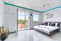 Posteľ alebo postele v izbe v ubytovaní Good Day Apartments- private parking new town
