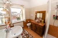 A bathroom at Sinidio