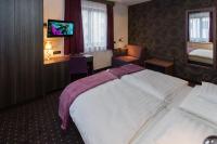 Posteľ alebo postele v izbe v ubytovaní Log In Rooms