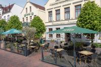 Restaurace v ubytování Hotel Schwarzer Adler Jever