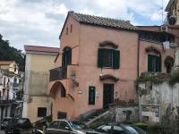 The building in which the holiday home is located