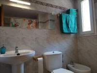 A bathroom at Cal Bover