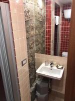 A bathroom at Medieval House