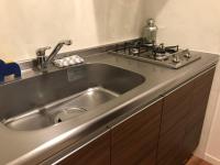 Local Hakata apartment No10にあるキッチンまたは簡易キッチン