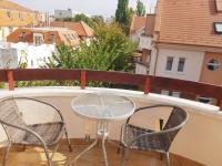 A balcony or terrace at Lola Apartman