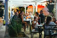Hostia v ubytovaní Villa Rava Hotel & restaurant