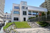 Budova, v ktorej sa apartmánový hotel nachádza
