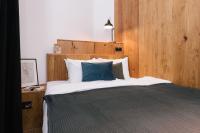TG Hotel Apartments Budapestにあるベッド
