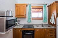 A kitchen or kitchenette at Eslanzarote Villa Caracola, Super Wifi, Sat tv