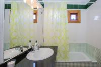 A bathroom at Eslanzarote Villa Caracola, Super Wifi, Sat tv