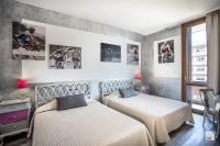 Posteľ alebo postele v izbe v ubytovaní Admiral Hotel