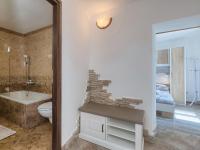 Łazienka w obiekcie Holiday Home Evelina by Interhome