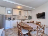 Kuchnia lub aneks kuchenny w obiekcie Holiday Home Evelina by Interhome