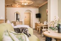 Telewizja i/lub zestaw kina domowego w obiekcie Hotel Sieghard Zillertal