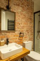 Kúpeľňa v ubytovaní Arenal AC by Staynnapartments