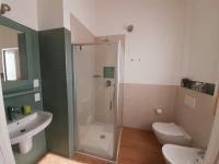 A bathroom at B&B Mimosa e Lillà