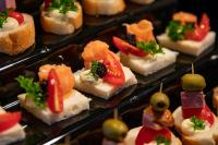 Jídlo v hotelu nebo okolí