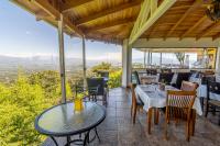 Un balcón o terraza en Barons Resort