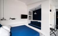 A television and/or entertainment centre at Maison Il Conservatorio