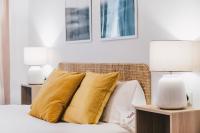 Posteľ alebo postele v izbe v ubytovaní Udaberri Apartment by People Rentals
