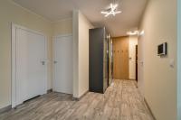Televízia a/alebo spoločenská miestnosť v ubytovaní Małe Orłowo LTC - Apartments
