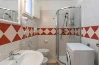 A bathroom at La Torre Antica Dimora