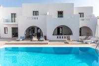Bazén v ubytovaní Kallithea Hotel alebo v jeho blízkosti