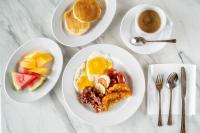 Jídlo v hotelu nebo okolí