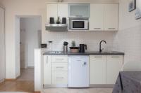 Kuchyňa alebo kuchynka v ubytovaní Sea view Ela Apartments