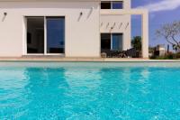 Bazén v ubytovaní Modern villa Nerina with private pool near Pula alebo v jeho blízkosti