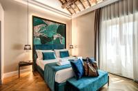 Łóżko lub łóżka w pokoju w obiekcie Hotel 55 Fifty-Five - Maison d'Art Collection