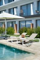 Bazén v ubytování Hotel Boutique dONNA nebo v jeho okolí