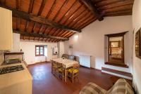 A kitchen or kitchenette at Fattoria di Cintoia